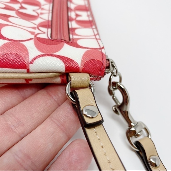 Coach Wristlet Go Go Peyton Dream Signature C Print Pink - Picture 8 of 13